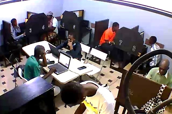 Intérieur du Cybercafé